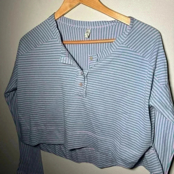 NWOT FREE PEOPLE SEEING STRIPES OVERSIZED HENLEY XS - Picture 4 of 7